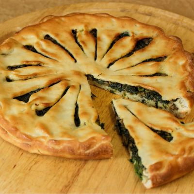 Осетинский пирог с мясом и шпинатом